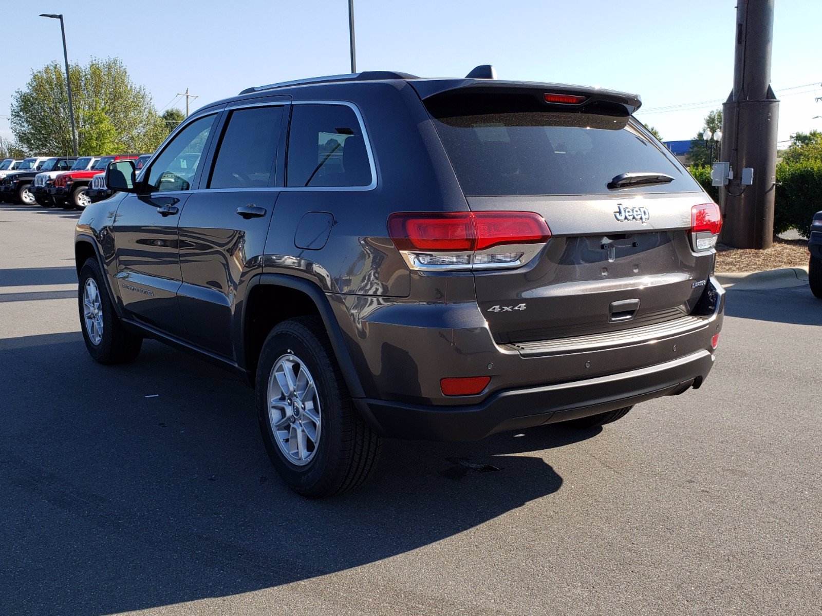 New 2020 Jeep Grand Cherokee Laredo E 4×4 Sport Utility