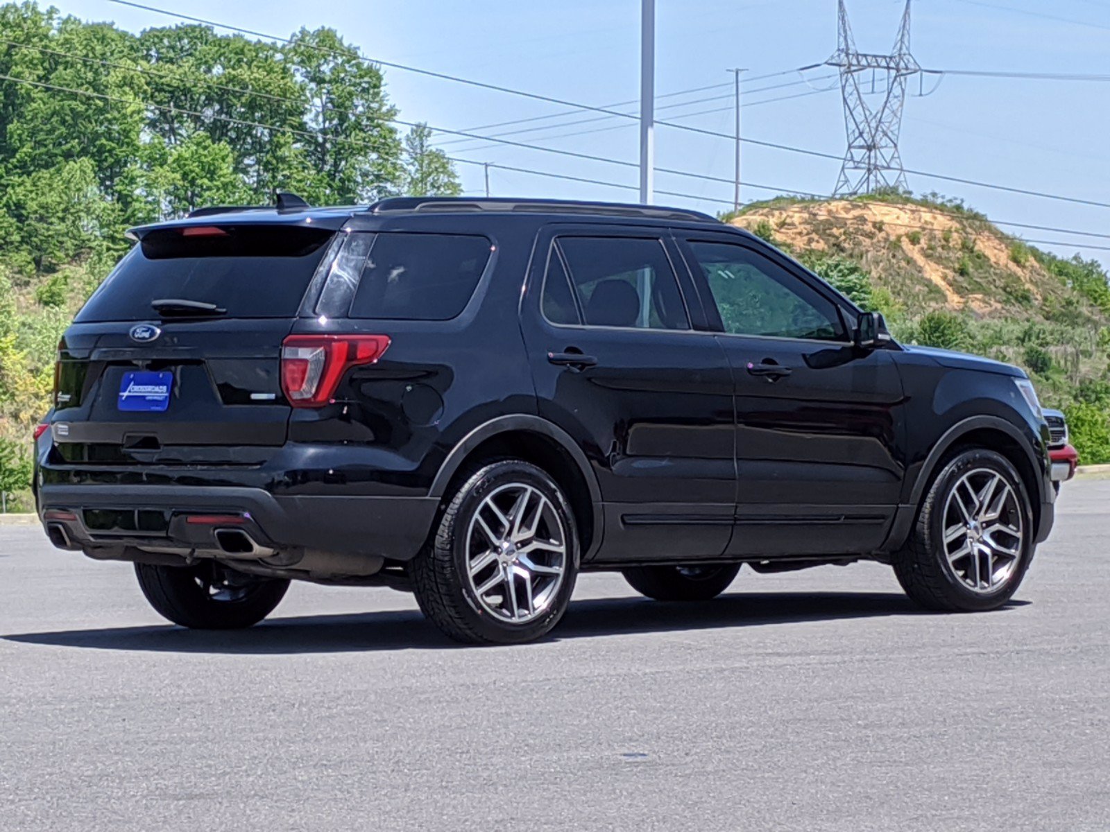 Pre-Owned 2017 Ford Explorer Sport With Navigation & 4WD