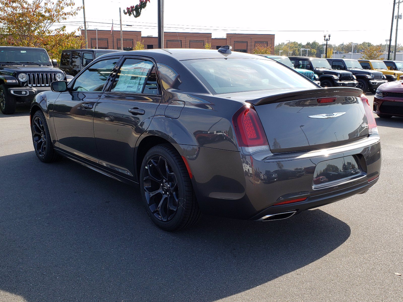 New 2019 CHRYSLER 300 300S With Navigation