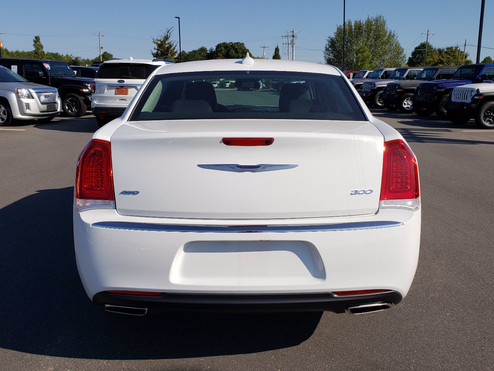 New 2019 Chrysler 300 Touring Awd