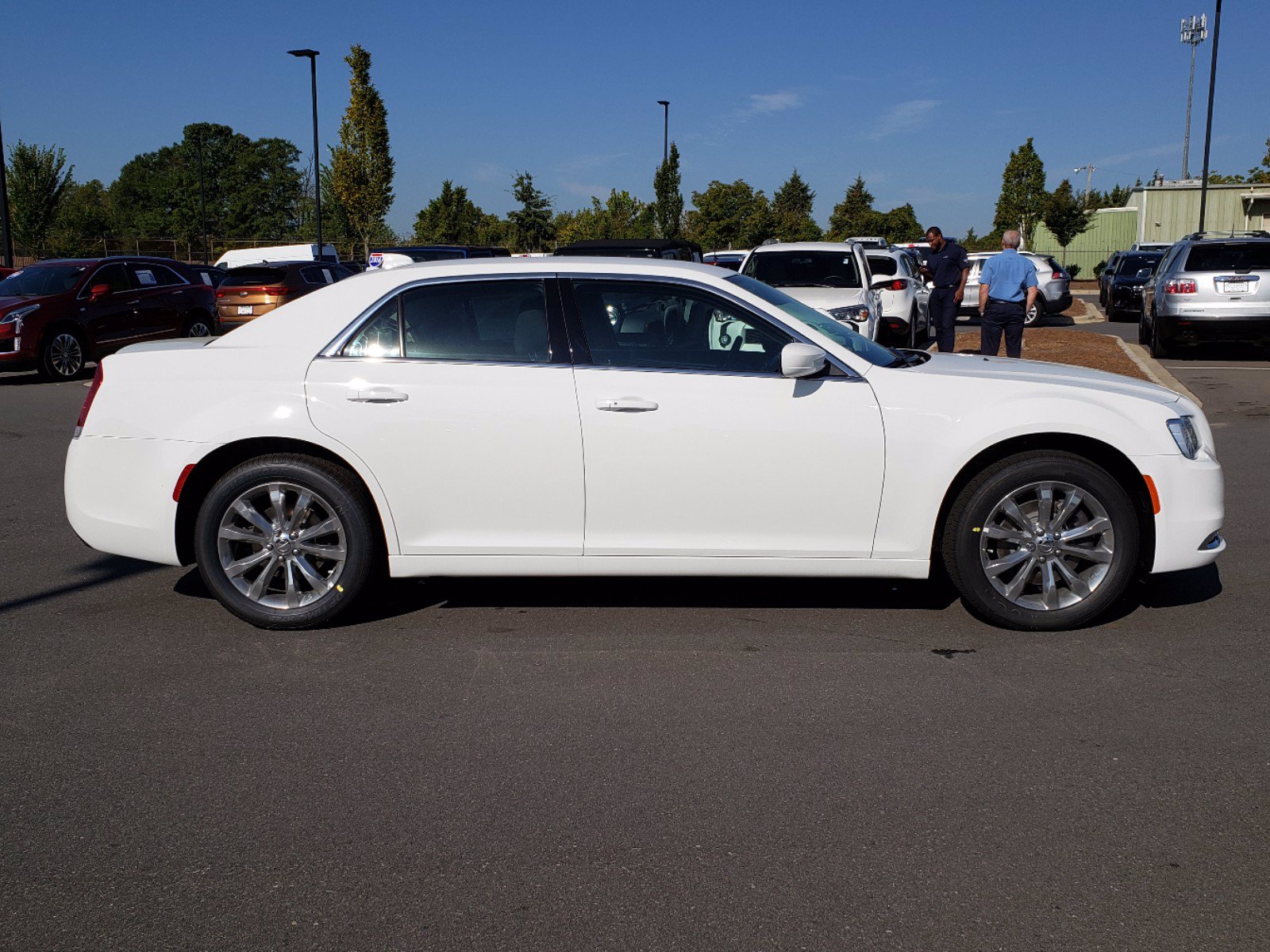 New 2019 Chrysler 300 Touring Awd