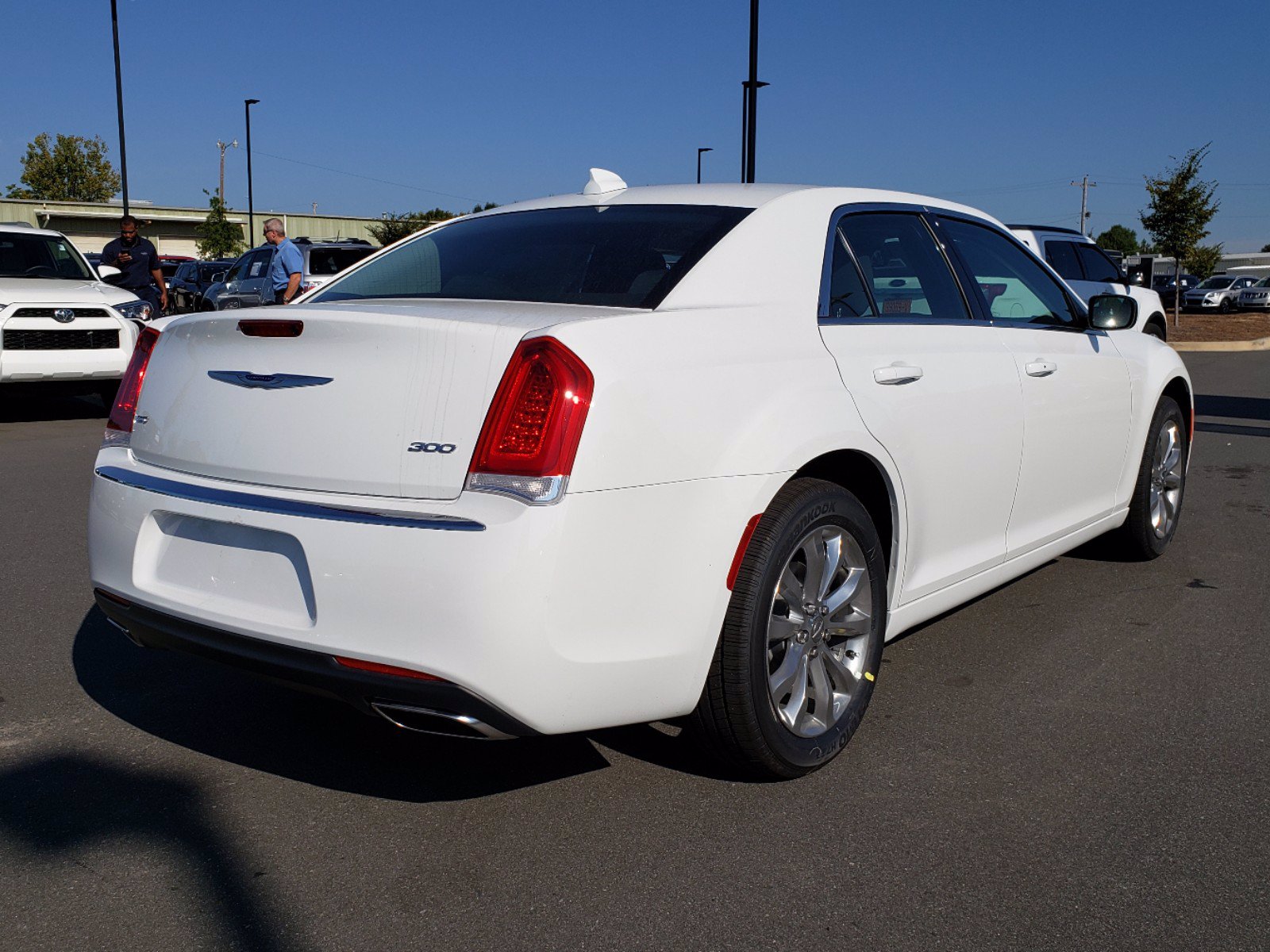 New 2019 Chrysler 300 Touring Awd