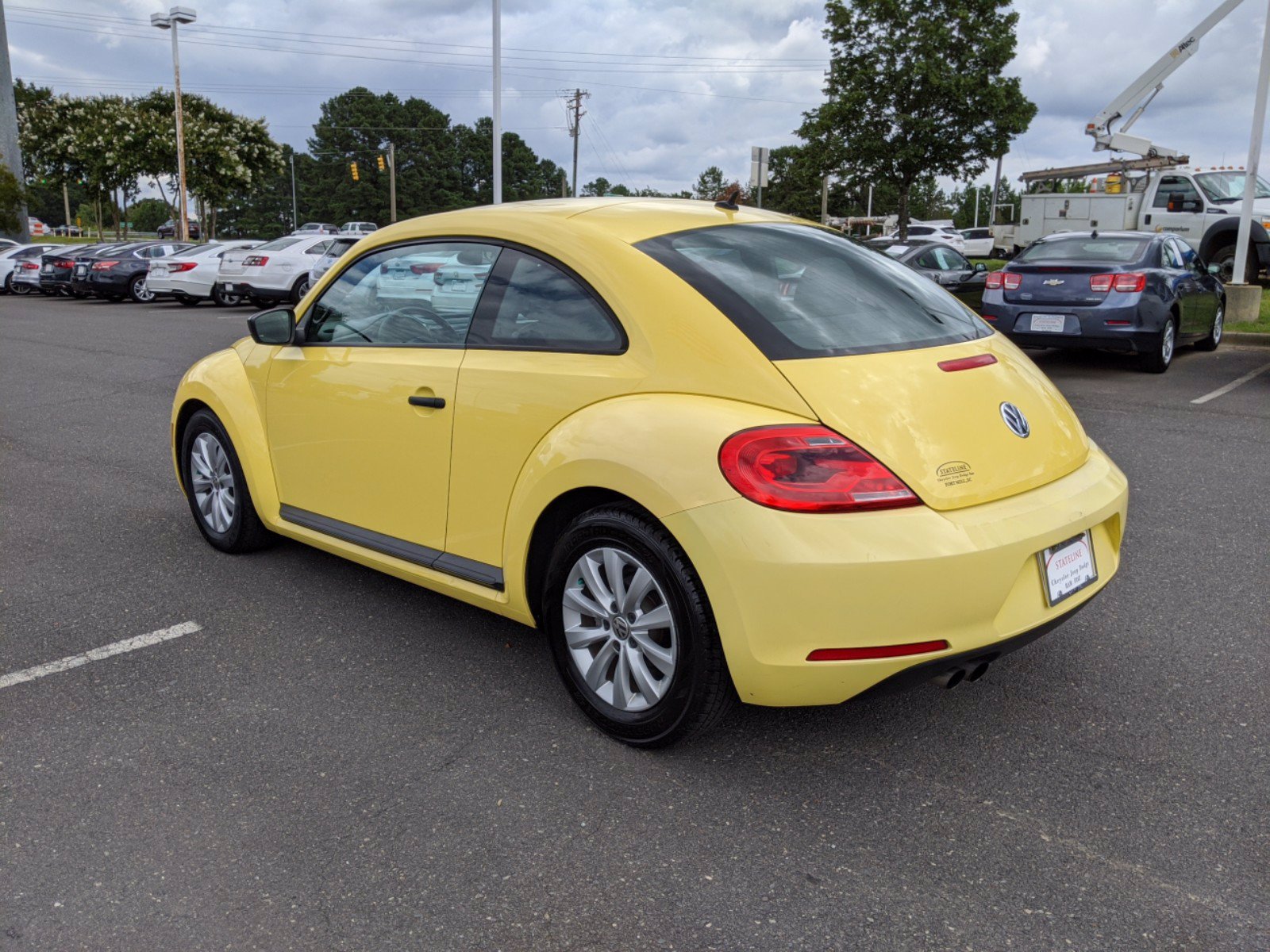 Pre-Owned 2015 Volkswagen Beetle Coupe 1.8T FWD Hatchback