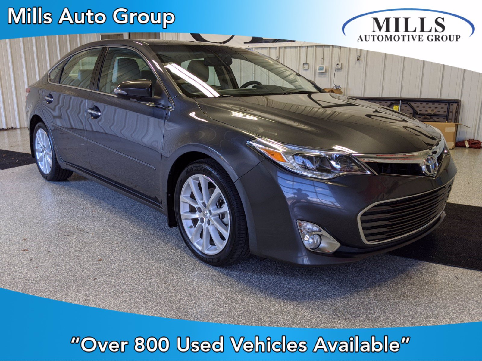 Pre-Owned 2013 Toyota Avalon Limited With Navigation